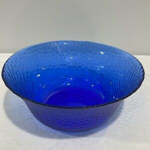 Large cobalt blue salad or fruit serving bowl honeycomb pattern 10” wide